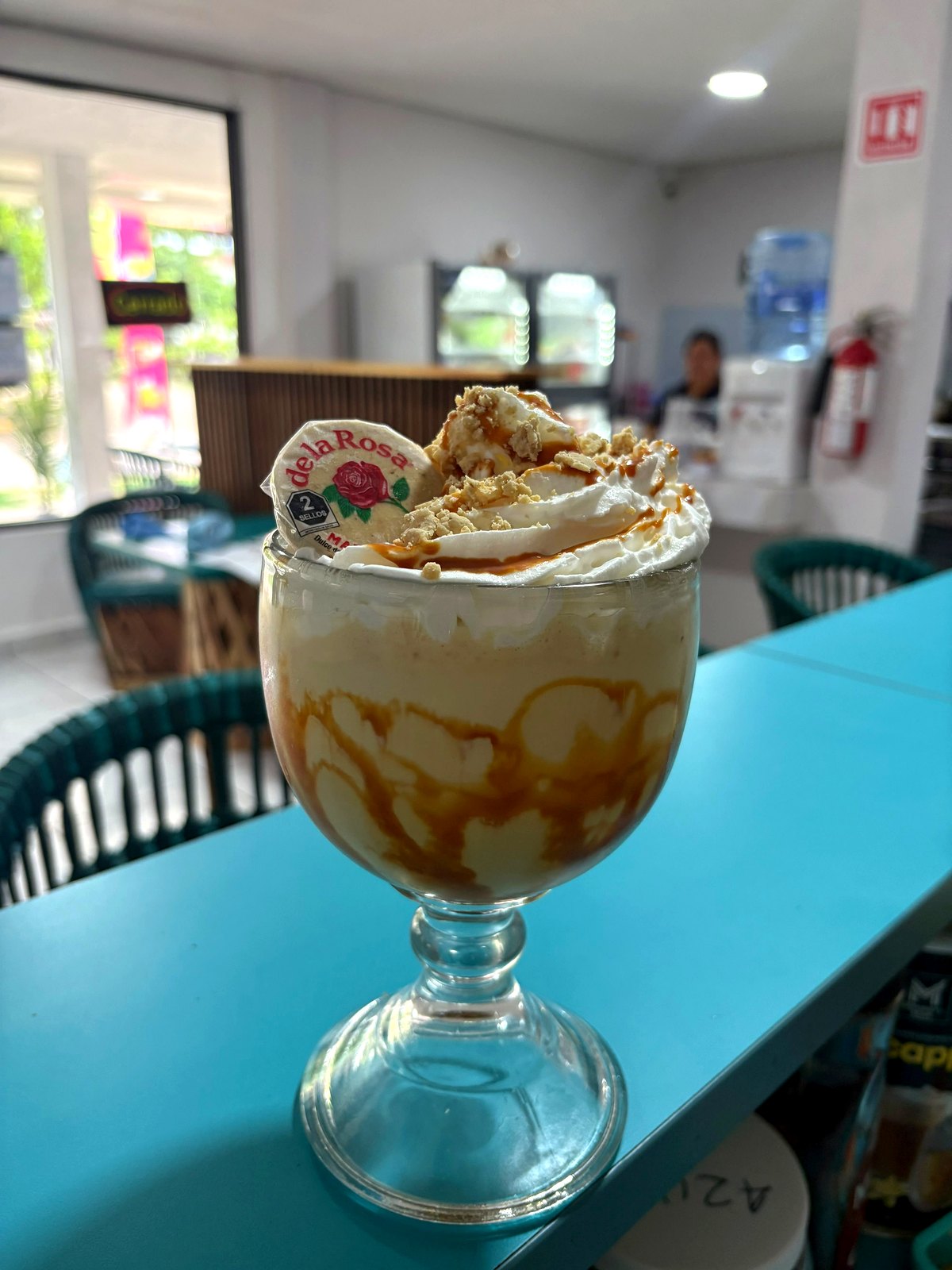 Frappe de mazapán con crema batida — Restaurante Tita, Playa Azul